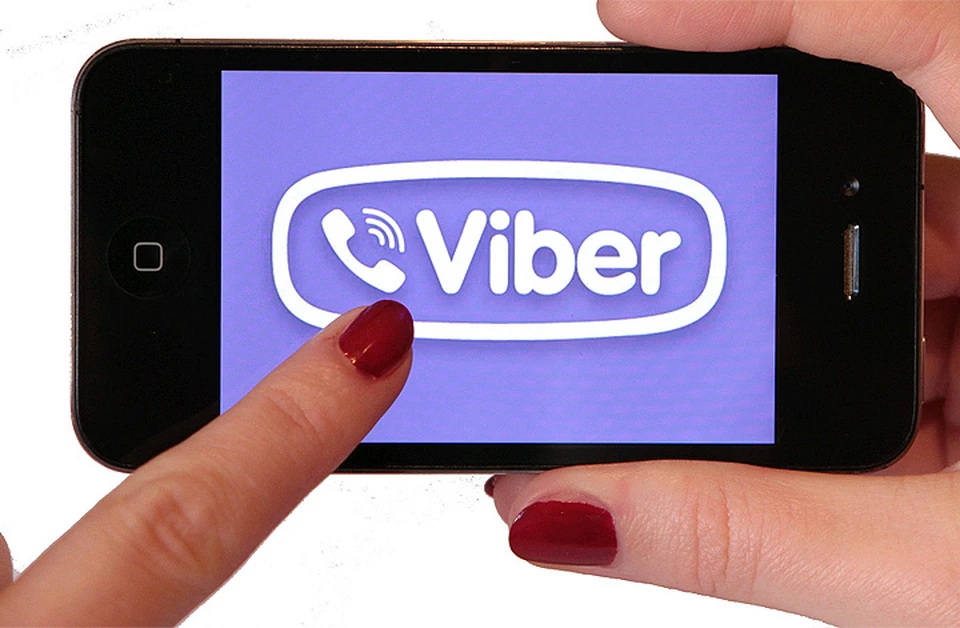 Viber дает возможность заводить одновременно два чата с одним и тем же пользователем - обычный и секретный.