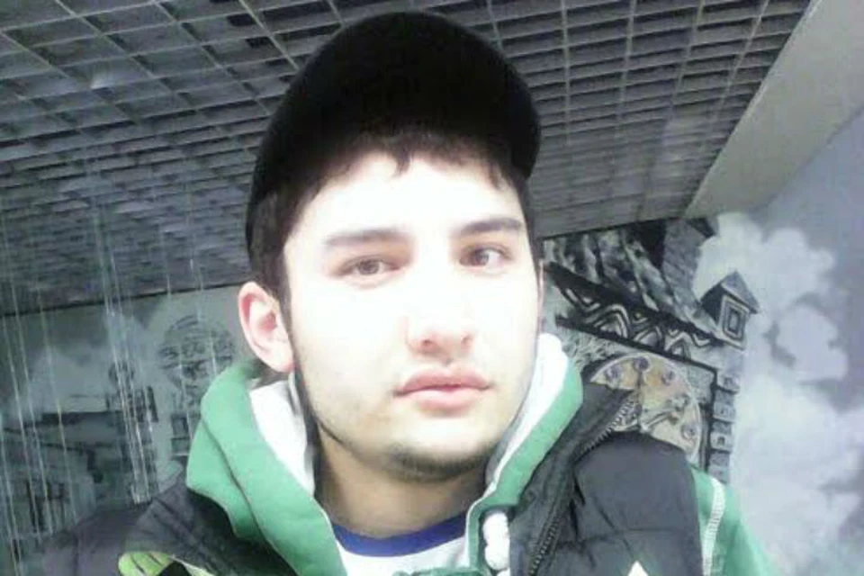 Акбаржон родился в Киргизии, но по национальности он узбек.