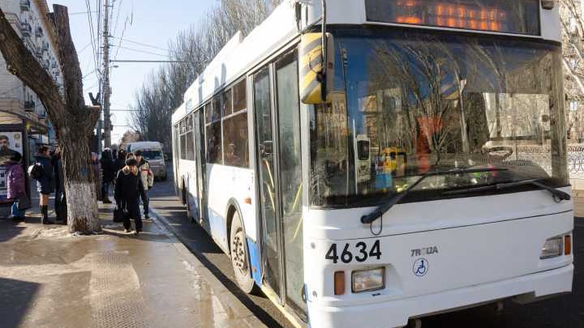 В Волгограде на Пасху и Красную Горку пустят 13 автобусных маршрутов до  кладбищ - KP.RU