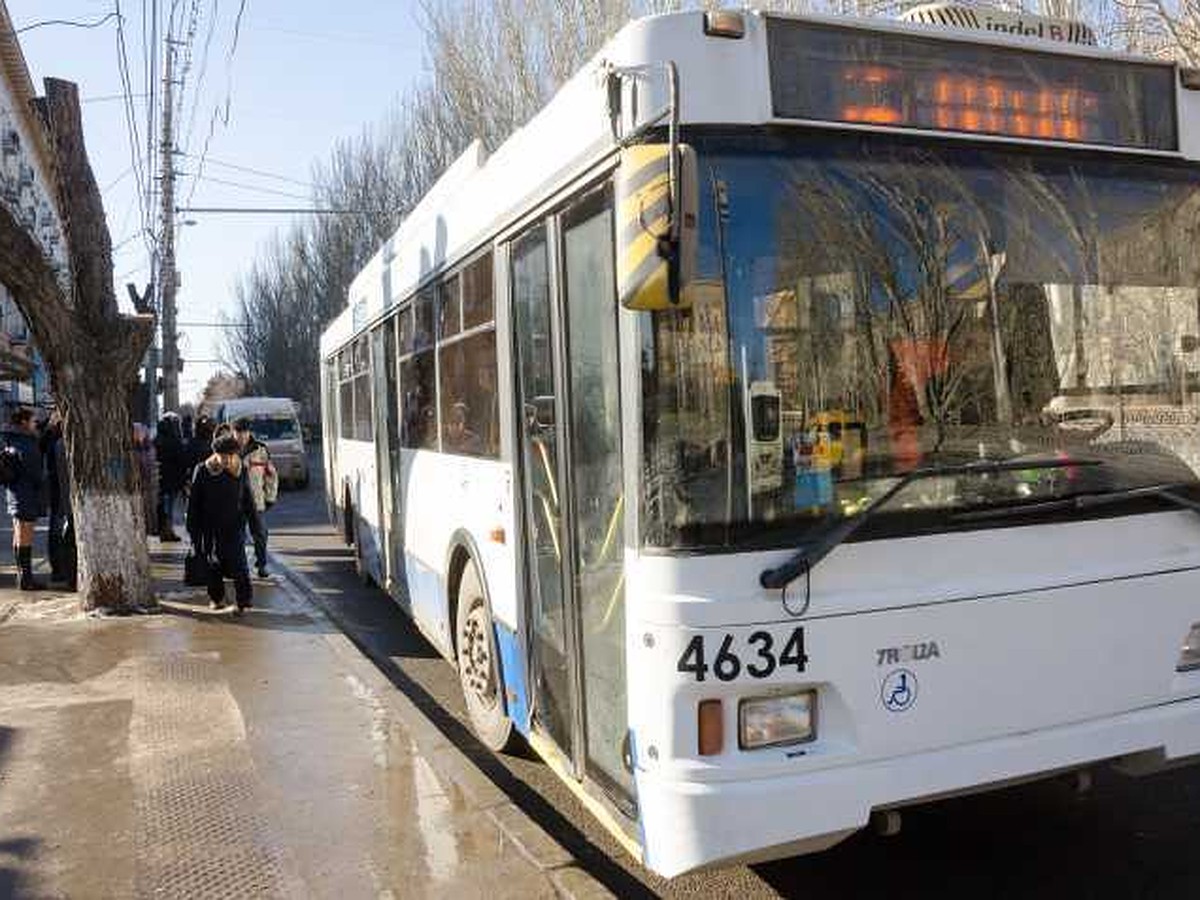 В Волгограде на Пасху и Красную Горку пустят 13 автобусных маршрутов до  кладбищ - KP.RU