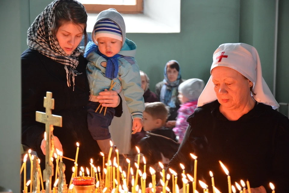 На пасхальных службах в храмах будут дежурить полиция и медики.