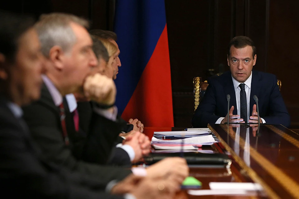Медведев также обсудил с вице-премьерами проблему обеспечения безопасности перед крупными международными соревнованиями. Фото: Екатерина Штукина/ТАСС