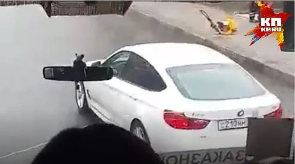 Дело нижегородского мажора на BMW, издевавшегося над школьным автобусом, "отфутболивают" из одного ведомства в другое