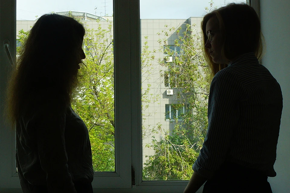 "Комсомолка" обращается к девушкам, сдававшим биологию 3 июня в Москве, в школе №15