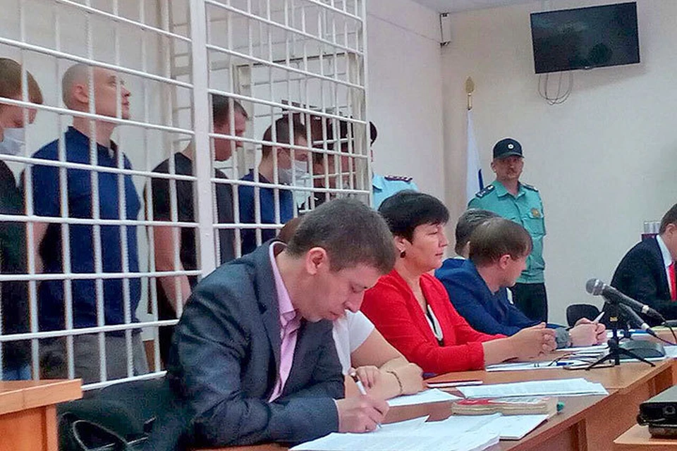 В Самаре проходит суд над злоумышленниками, напавшими на начальника полиции Отрадного Дмитрия Вашуркина и убившими его жену.