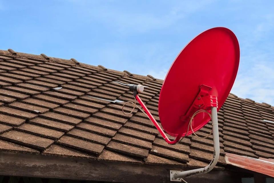 С «тарелочкой» на даче и дома: в чем преимущества спутникового ТВ