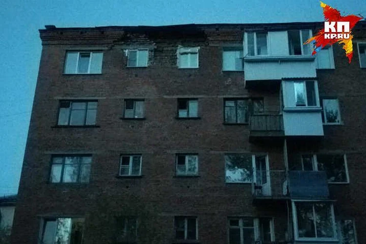 На омском доме, где обвалилась стена, разберут весь пятый этаж