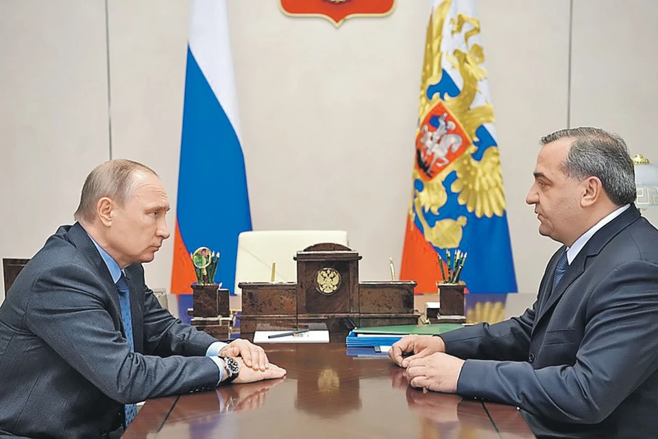 Владимир Путин встретился с Владимиром Пучковым накануне вылета на саммит G20. Фото: kremlin.ru