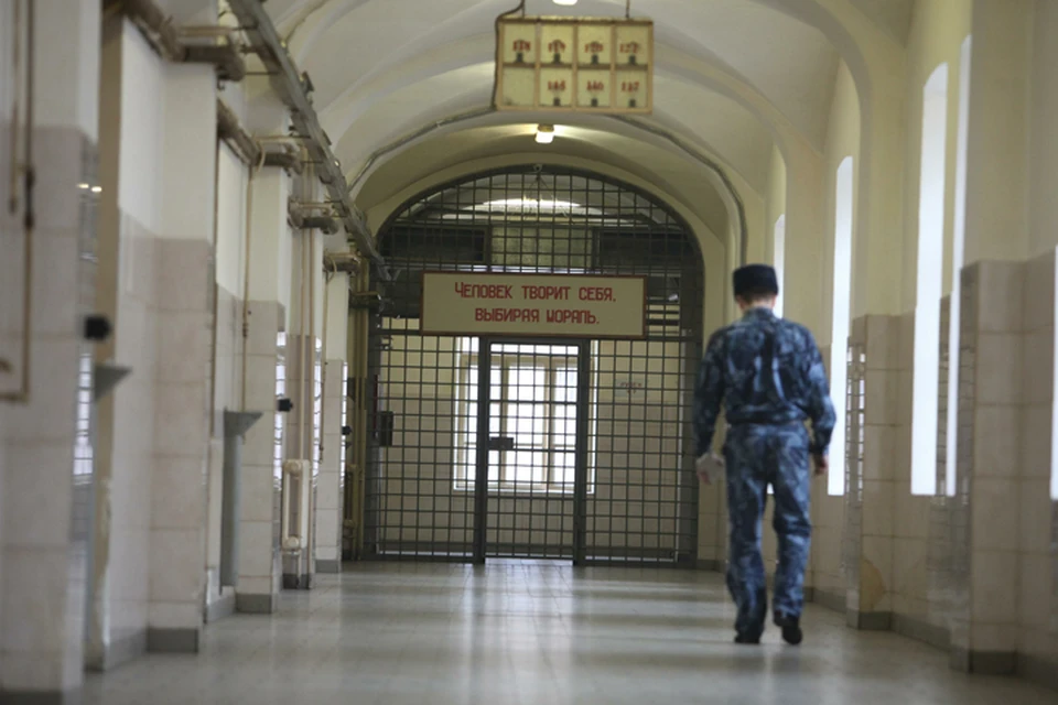 В тюрьмах, колониях и СИЗО находится 614 тысяч человек - цифра для России рекордно низкая