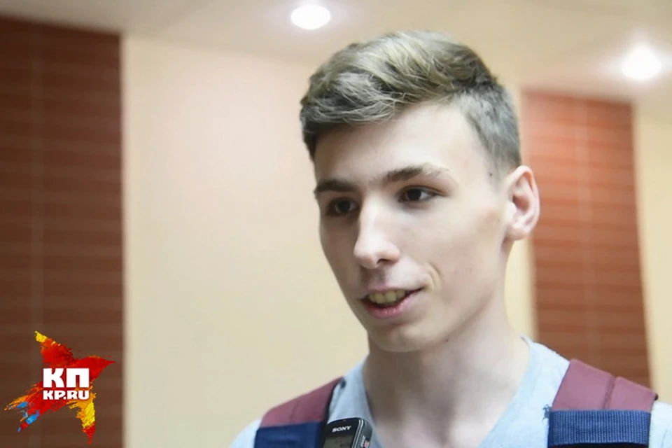 Новосибирский школьник Владимир Блинов признается: родители стали серьезно относиться к его хобби, когда он начал зарабатывать деньги.