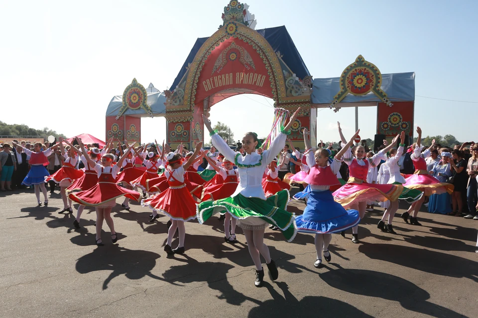 Участниками "Свенской ярмарки-2017" стали 120 тысяч человек и больше двух тысяч предприятий и организаций.