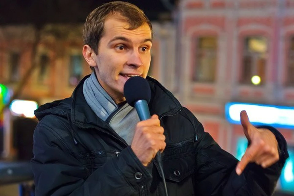 Преподаватель саратовского вуза в свободное от работы время увлекается баттл-рэпом.