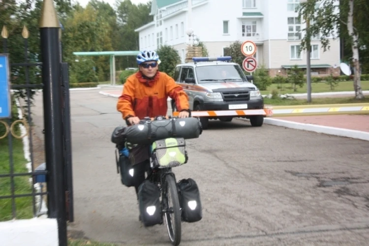 Пожарный из Чехии доехал на велосипеде до Иркутска