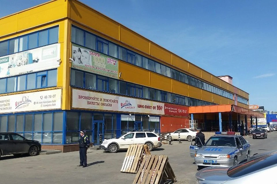 Ложные минирования 13 сентября в Иркутске: из торговых центров, школ и учреждений эвакуировали сотни людей