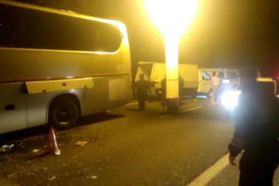 Автобус с туристами из Нижнего Новгорода разбился в Краснодарском крае.