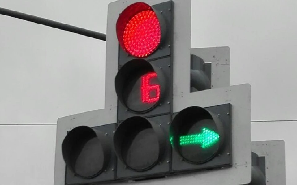 На светофорах появилась новая информация - количество секунд до включения нового сигнала.