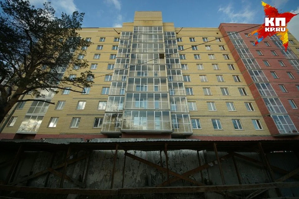 "Комсомолка" выяснила, почему умерли пять обманутых пайщиков, и когда достроят дом