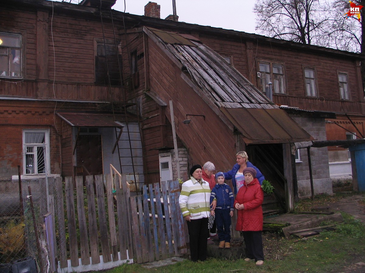 Как живут рязанцы в многоквартирном доме на Михайловском шоссе: Одно ведро  для воды, другое – для туалета - KP.RU