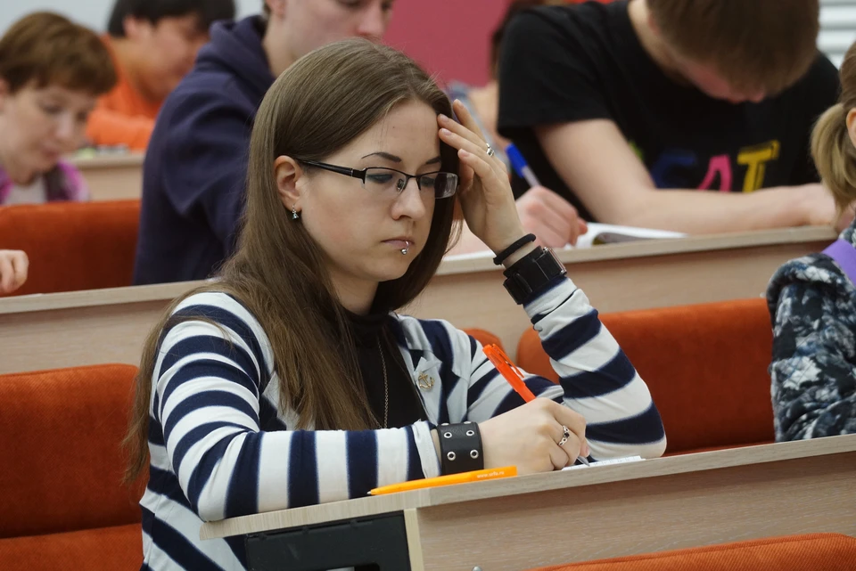 Каким бывает пирсинг, где сделать пирсинг в Красноярске, какие есть противопоказания и как обойтись без осложнений после этой манипуляции.