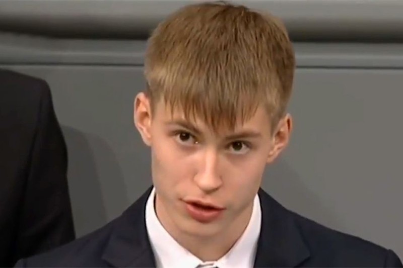 Школьник из Нового Уренгоя Николай Десятниченко