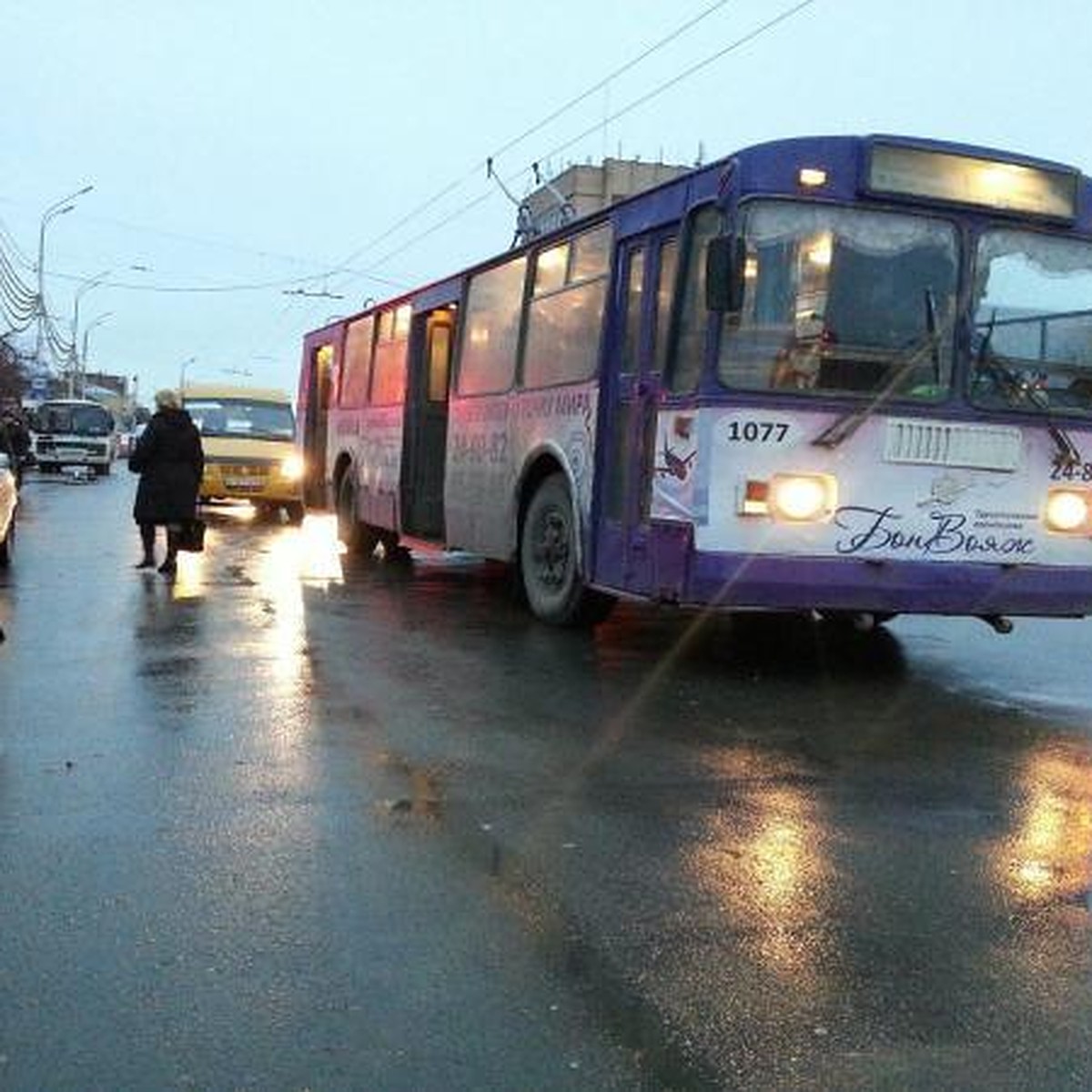 Основа системы: муниципальный транспорт в очередной раз реанимируют за наш  счет - KP.RU