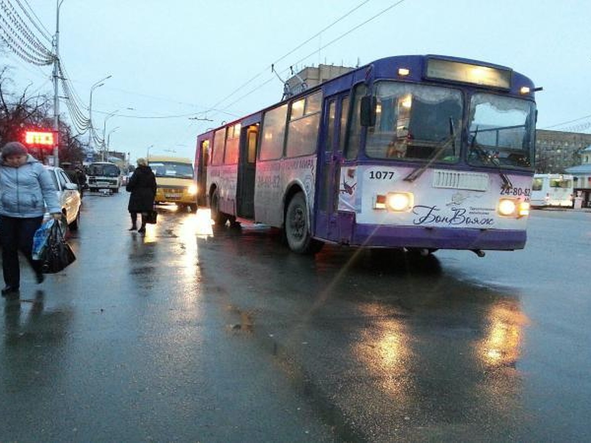 Основа системы: муниципальный транспорт в очередной раз реанимируют за наш  счет - KP.RU