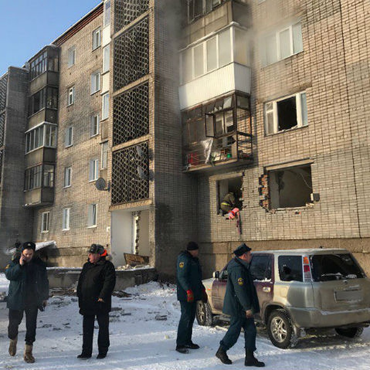 Взрыв газа в жилом доме в Усть-Куте: баллон с пропаном мог быть с истекшим  сроком годности - KP.RU