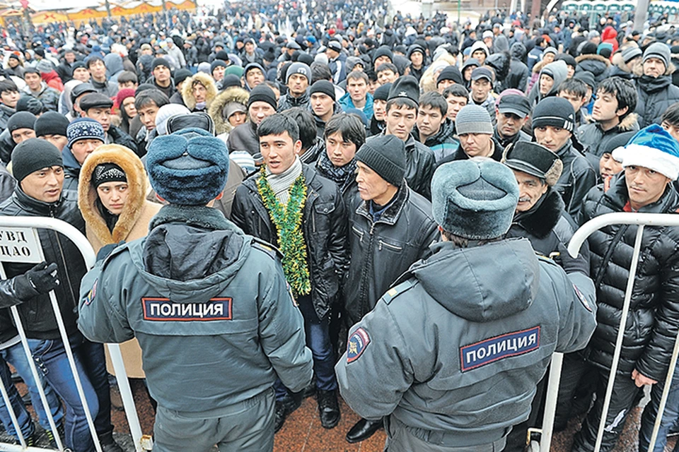 В Россию приезжает до 12 миллионов мигрантов в год