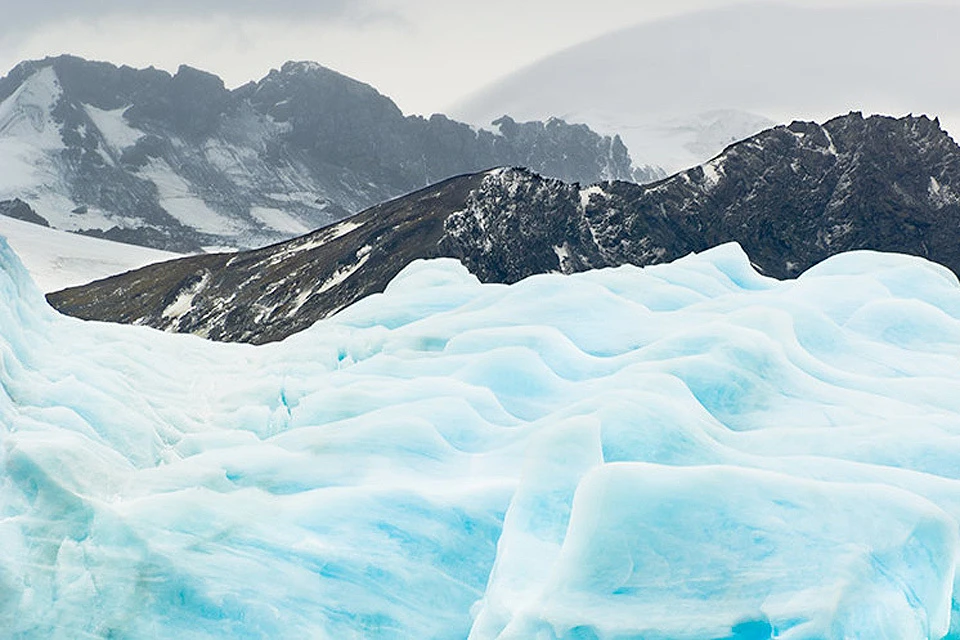Ледяные пейзажи Антарктиды.