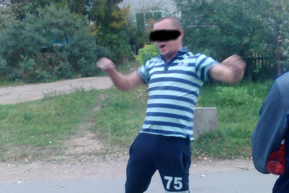 Мужчину, избившего 2-летнюю девочку, заключили под стражу. Фото: соцсети.
