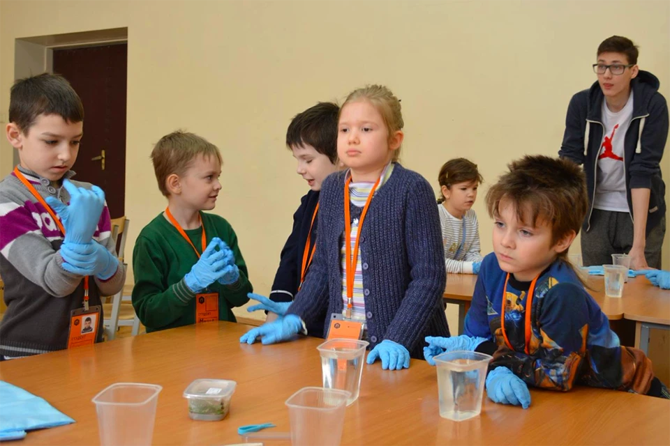 Успешным опытом организации образовательных проектов Иван Чуксин на этой неделе поделился в Школе наставничества в Сочи