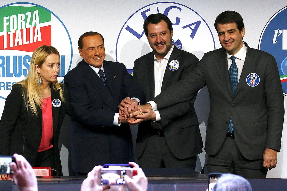 Первое место на выборах получили правоцентристы - коалиция, ведомая партиями «Вперед Италия!» экс-премьера Сильвио Берлускони и «Лига» Маттео Сальвини.