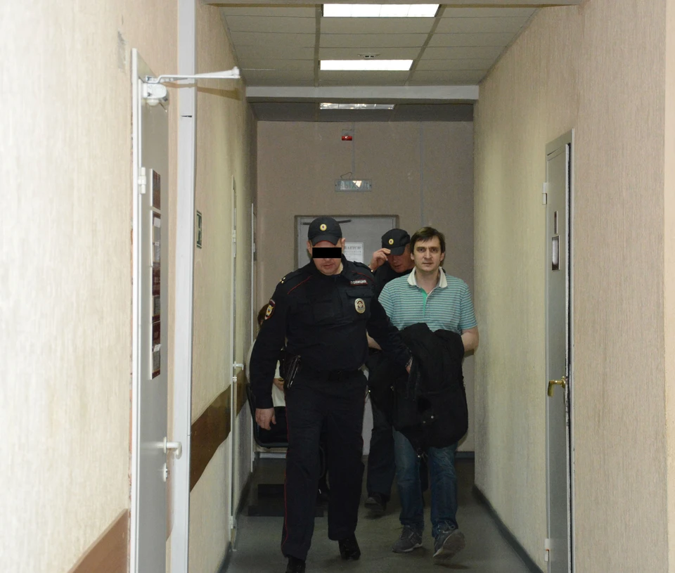 Роман Зенищев обвиняется в получении взятки в сумме 3,7 млн рублей