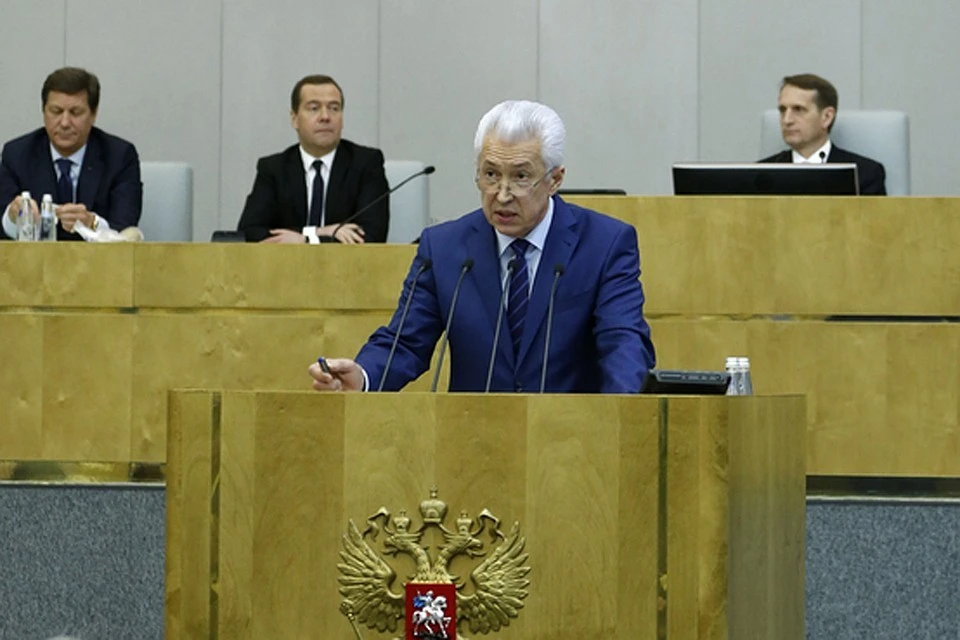 Владимир Васильев сообщил, что у него есть материалы против 100 высших дагестанских чиновников