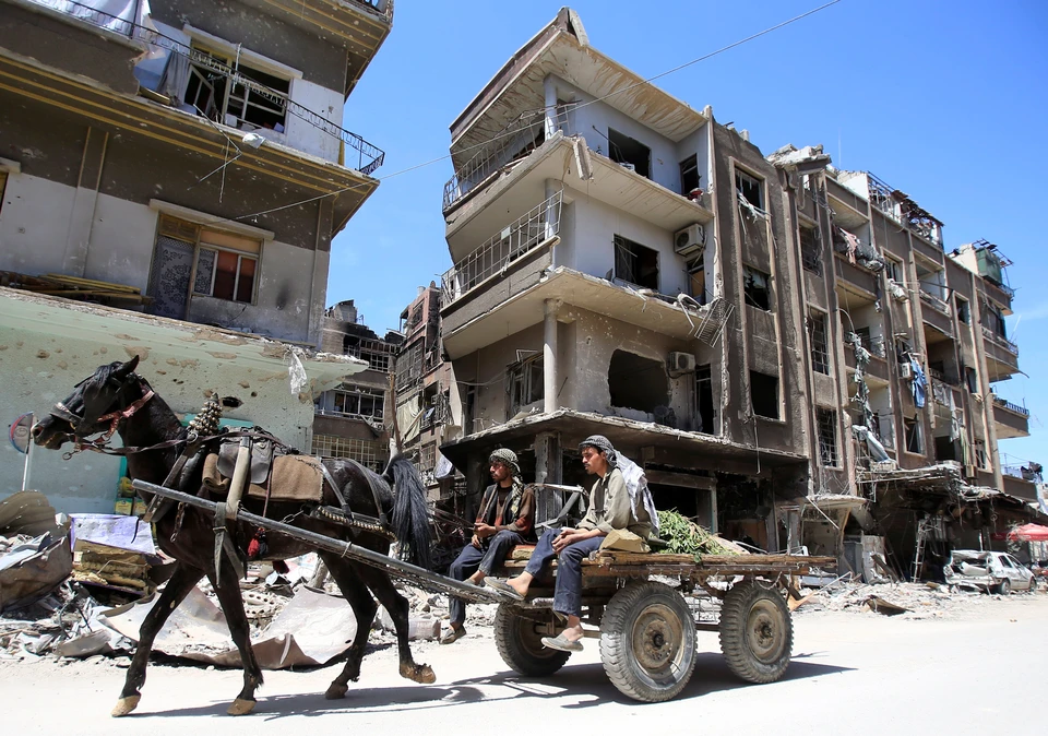 Обстановка в сирийской Думе остается спокойной, идет работа по разгребанию завалов