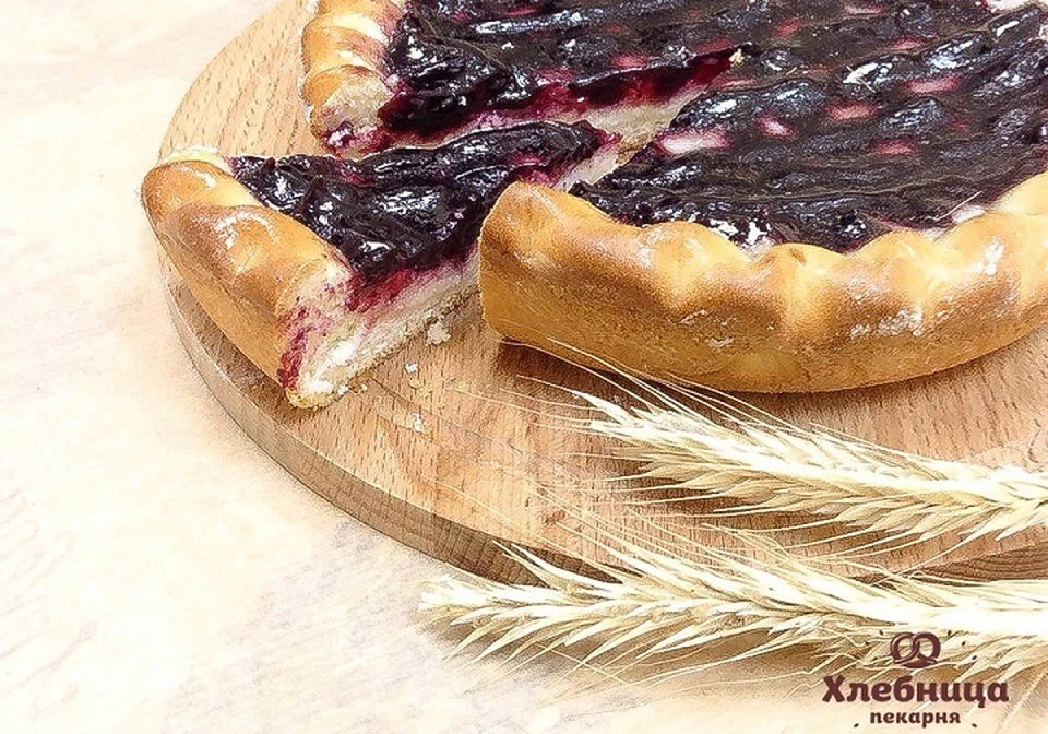 Компания , занимающаяся производством домашней выпечки, ищет сотрудников в новые ярославские заведения и приглашает покупателей