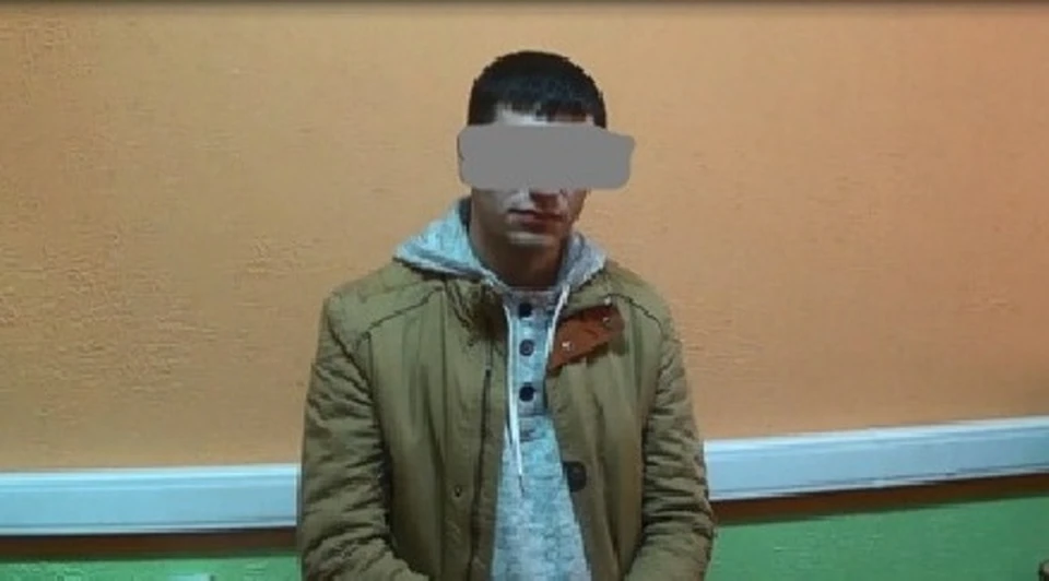 Мужчина пытался пересечь госграницу по поддельному паспорту. Фото пресс-службы Погрануправления Белгородской области.
