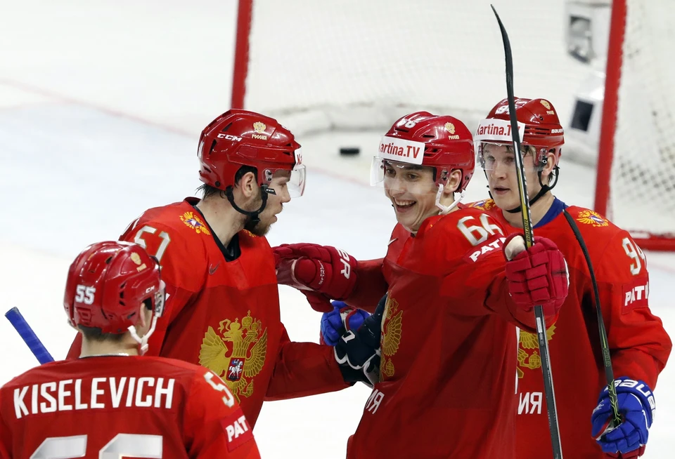 Сборная России сыграет с Канадой в четвертьфинале ЧМ по хоккею.