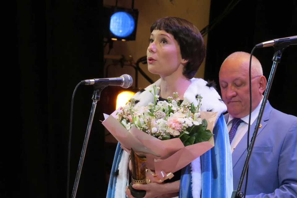Чулпан призналась, что иногда бывает очень трудно, потому что творчество отнимает огромное количество времени у близких.