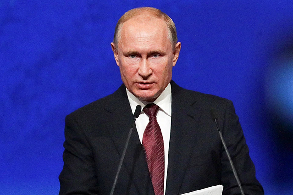 Владимир Путин подписал закон об ответных санкциях