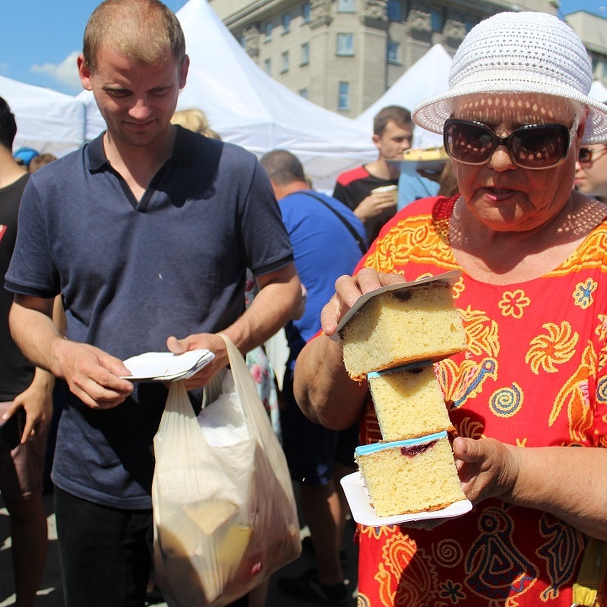 Руки липнут к столу