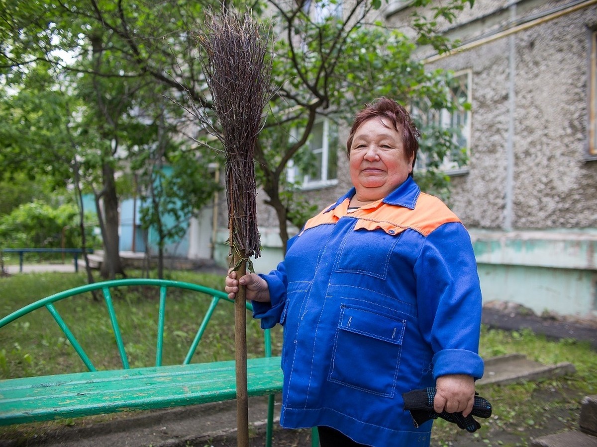 «Комсомолка» нашла самого тихого дворника в Челябинске - KP.RU