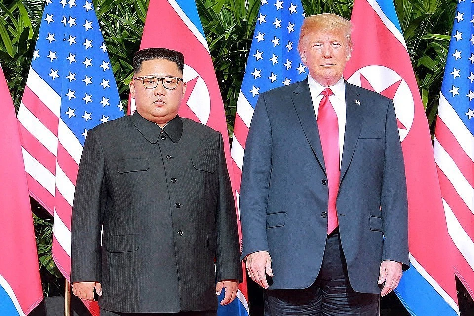 Дональд Трамп и Ким Чен Ын перед началом переговоров в Сингапуре