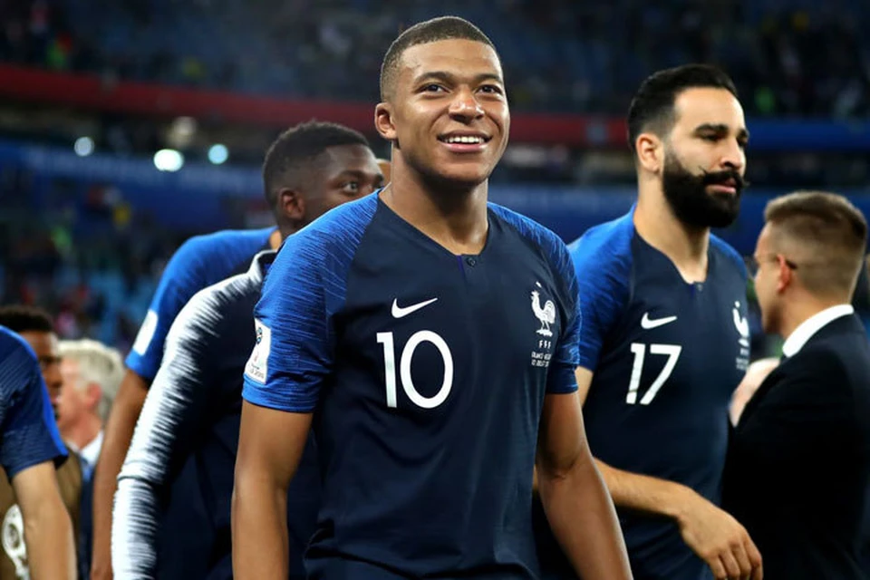 По ожиданиям букмекеров, самый вероятный автор гола - Мбаппе. Фото: fifa.com
