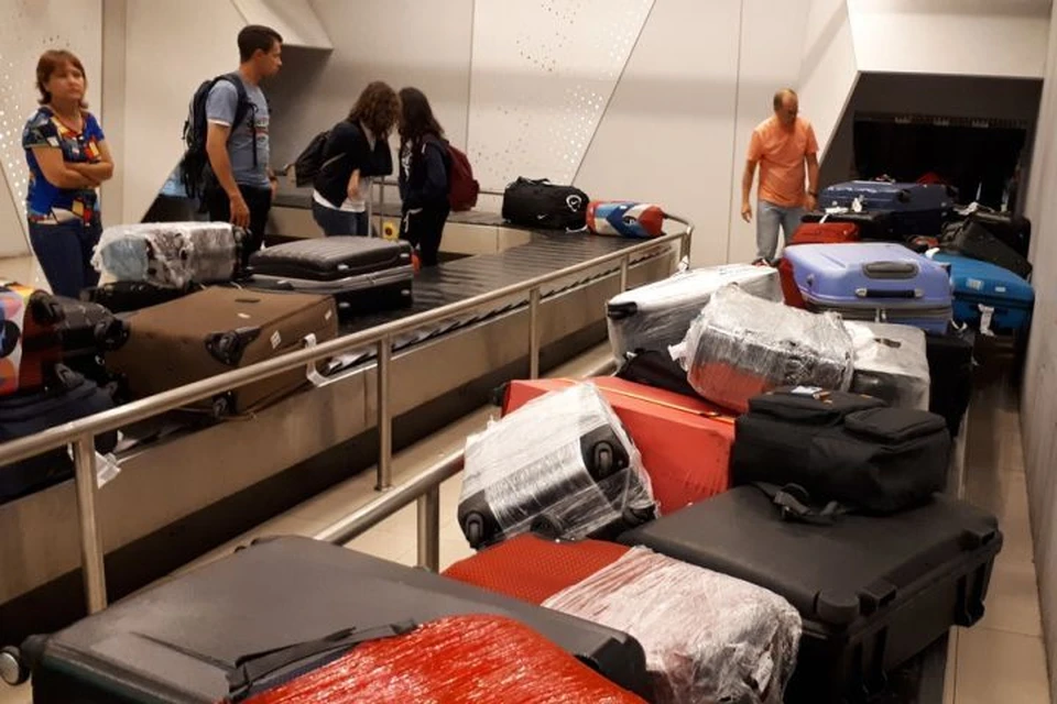 Cлужбы аэропорта, которые занимаются розыском багажа, работают в усиленном режиме. Фото: Аня Кипрушкина