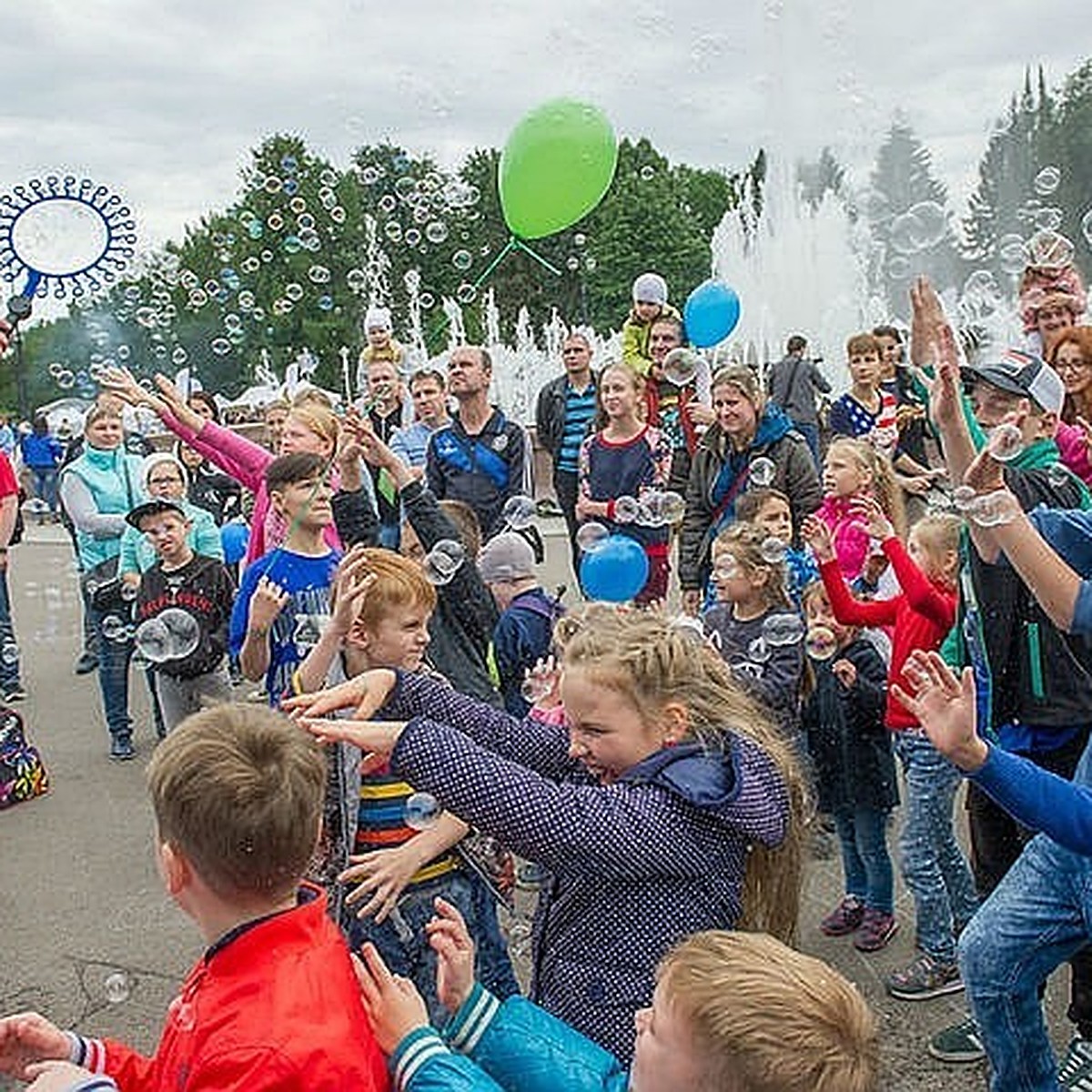 Куда сходить с ребенком в Петербурге 1 сентября 2018: День знаний в  Приморском парке Победы и театр на Малой Конюшенной - KP.RU