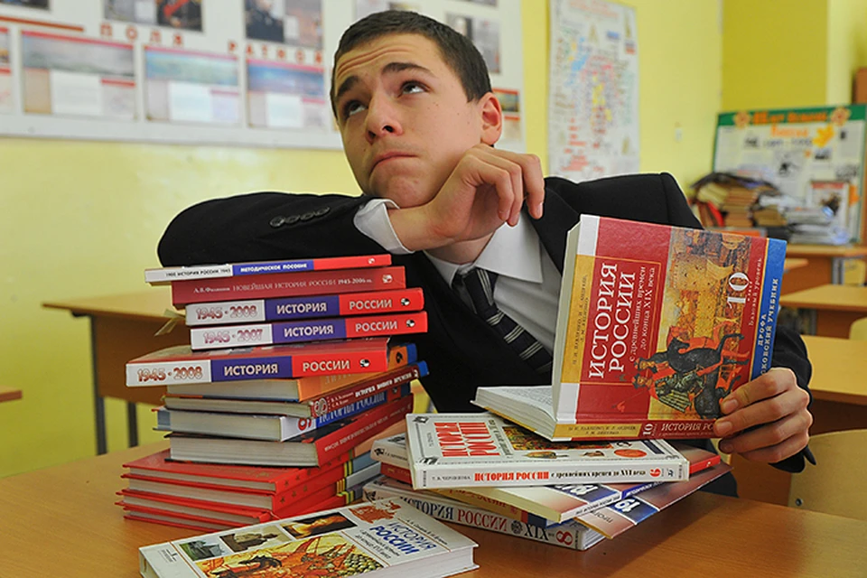 По сравнению с другими странами, российские школьники — чуть ли не самые загруженные в мире