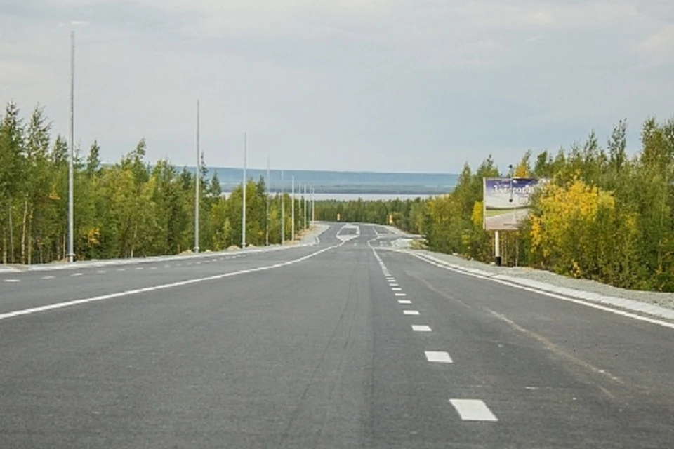 Дорога на салехард. Дорога Лабытнанги Салехард. Автодорога Салехард Лабытнанги. Екатеринбург- Лабытнанги дорога. Автодорога Салехард Киров.