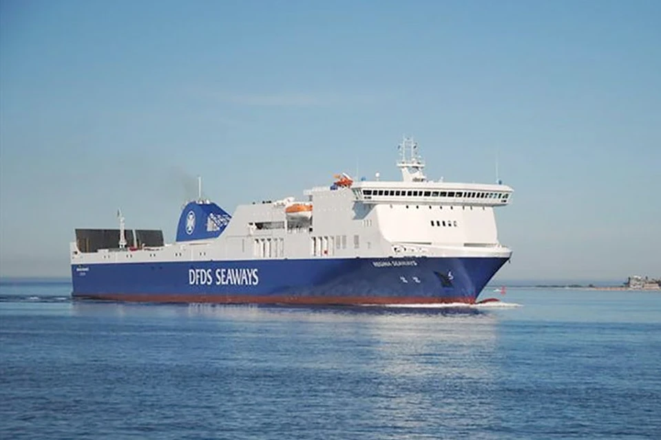 Паром балтийск местоположение. Судно DFDS. Балтийск паром пассажирский. MMSI: 277466000. Commodore de Luxe паром Crown Seaways компании DFDS Seaways.