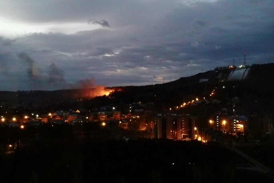 В Красноярске ночью дотла выгорела дача на Сопке